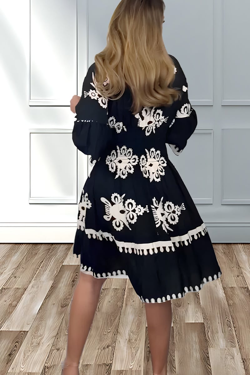 Everyday Classic V-Neck Printed Dress